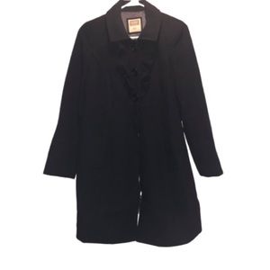 Old navy black maternity coat with ruffle, so cute